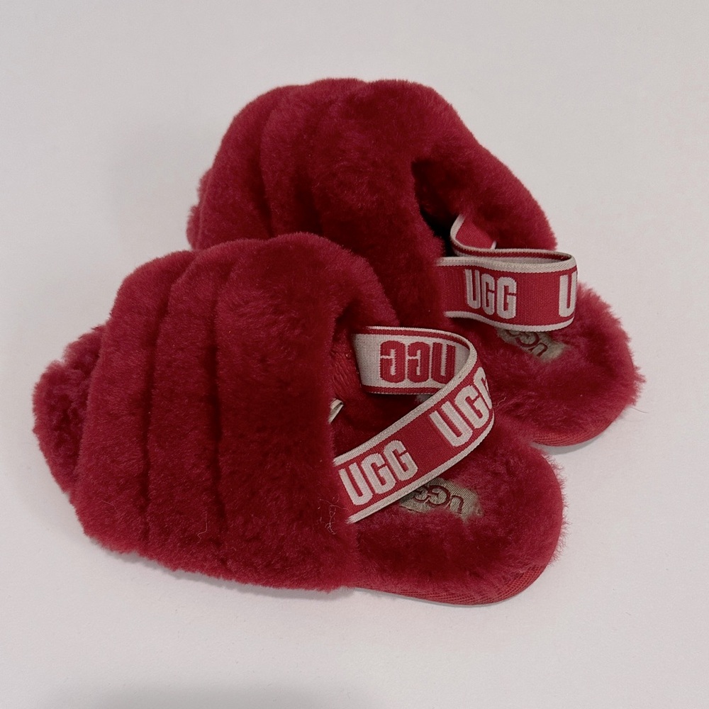 Uggs slippers